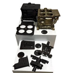 Queen Cast Iron Stove Minature Salesman Set Accessory Pieces Black Gold